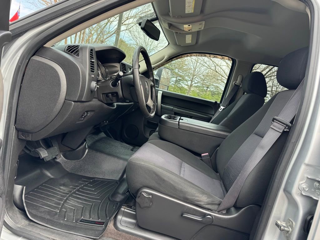 Used 2013 GMC Sierra 2500 SLE w/ Suspension Package, Off-Road image 15