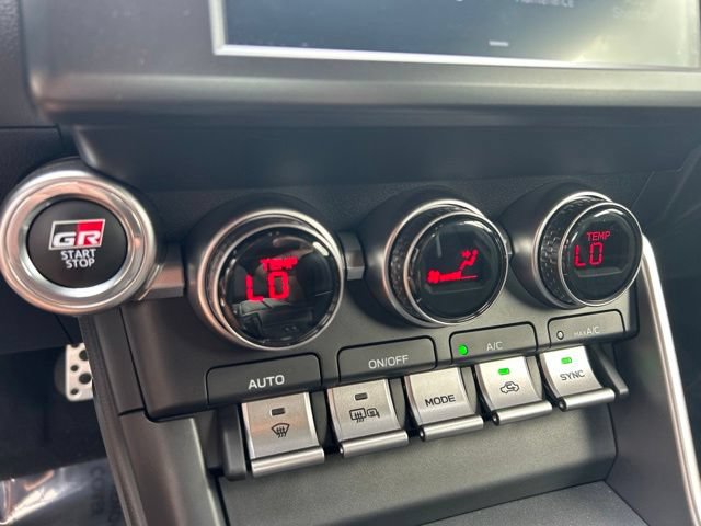 Used 2025 Toyota GR86 Premium w/ ALL Weather Mat Package (TMS) RWD image 22