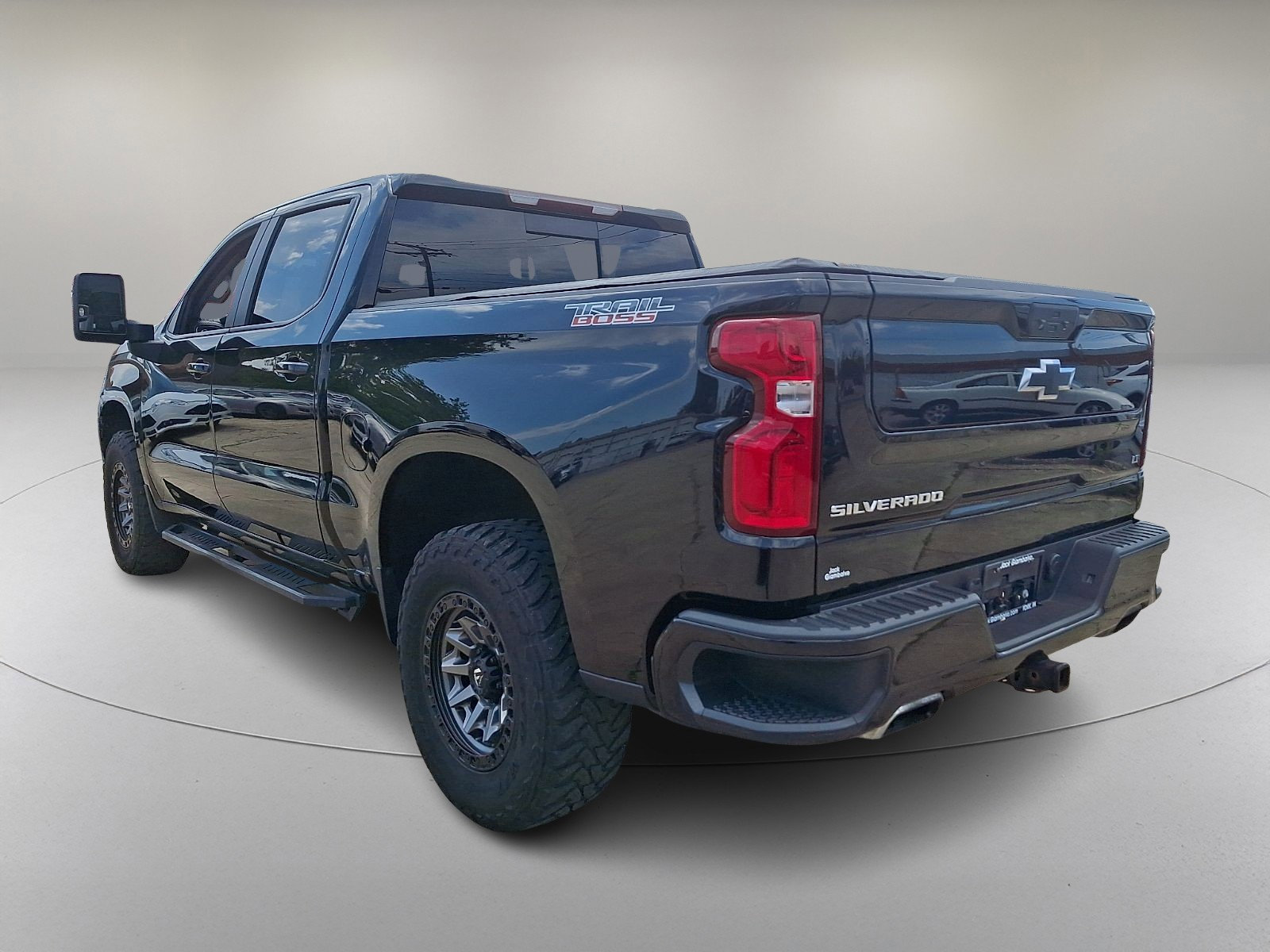Used 2021 Chevrolet Silverado 1500 LT Trail Boss w/ Convenience Package II AWD/4WD image 7