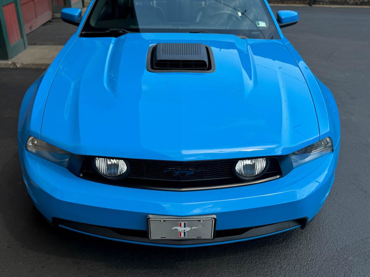 Used 2010 Ford Mustang GT Premium RWD image 13