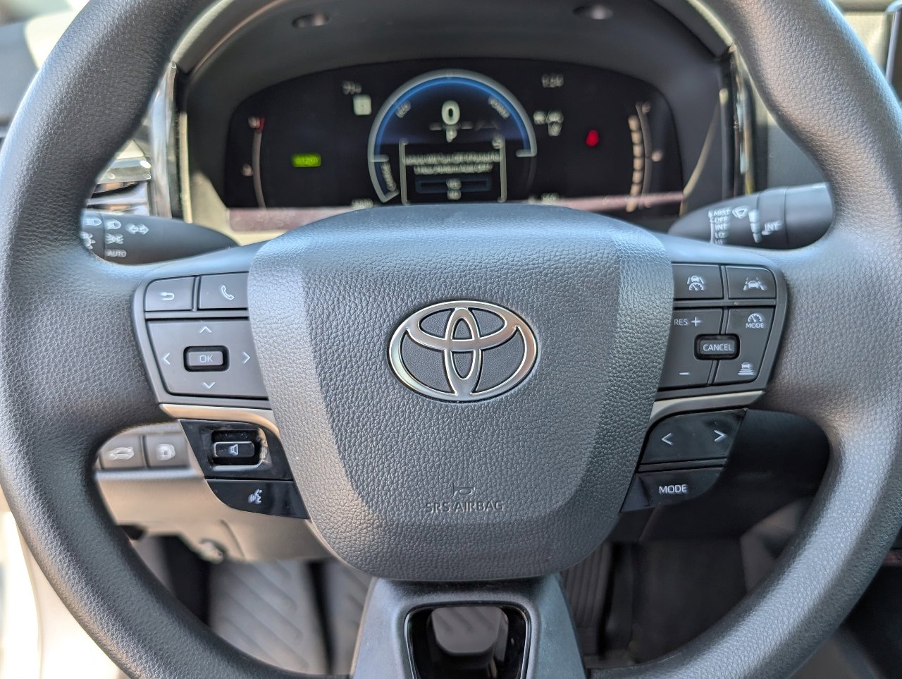 Used 2026 Toyota Camry LE image 18
