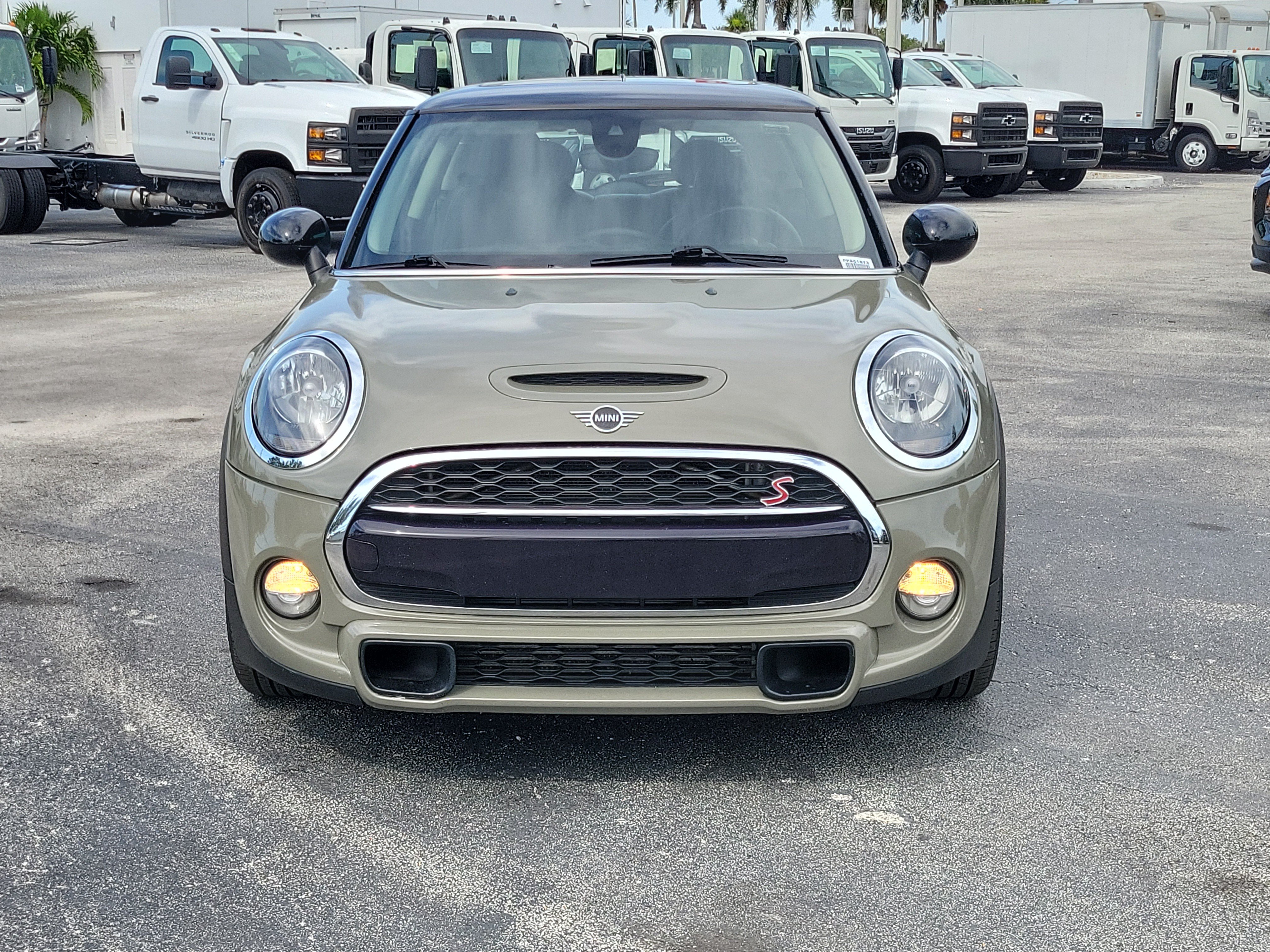 Used 2019 MINI Cooper S w/ Signature Upholstery Package FWD image 8