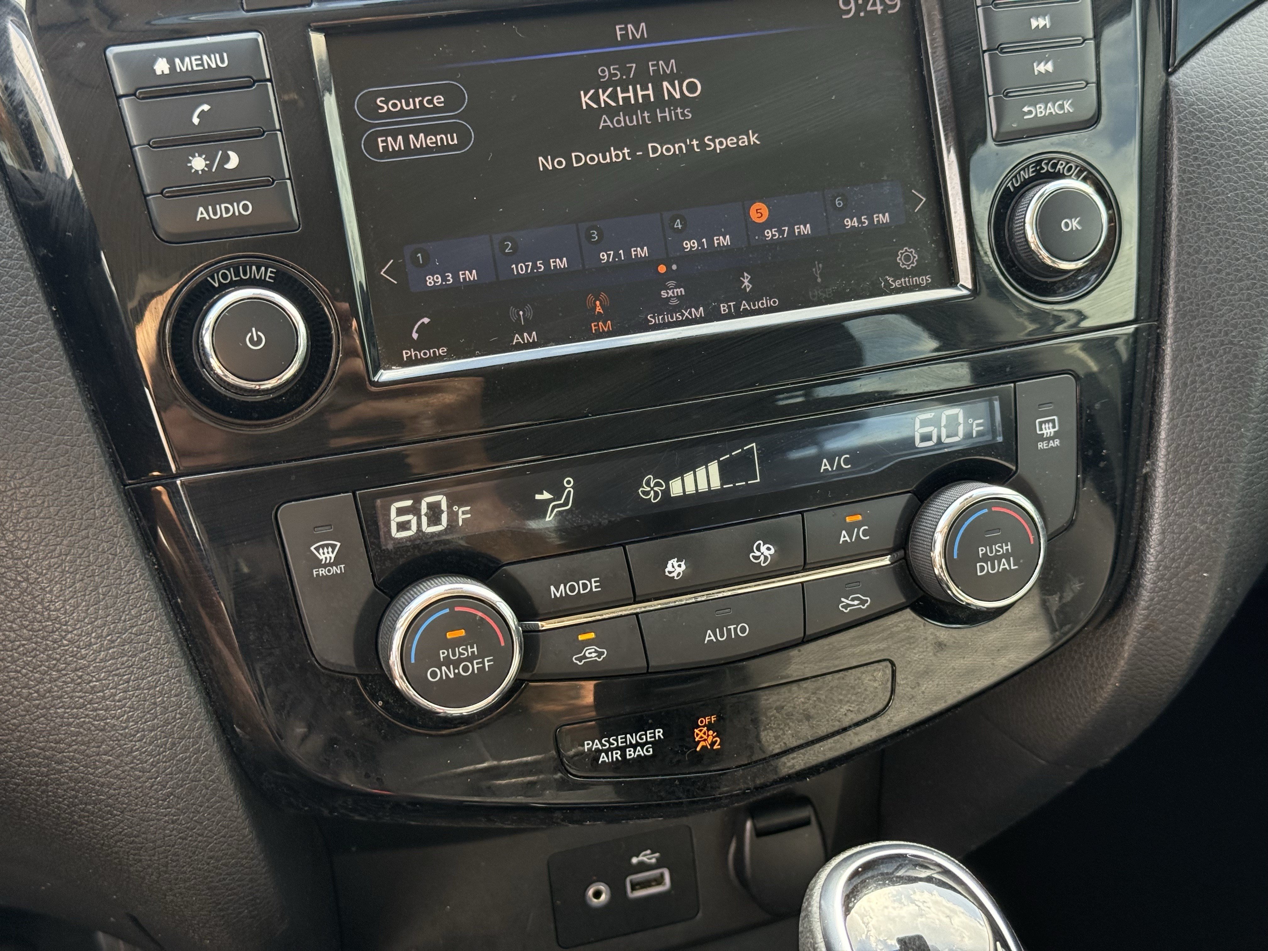 Used 2022 Nissan Rogue Sport SV FWD image 22