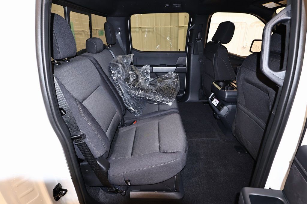 New 2026 Ford F150 XLT w/ Equipment Group 302A MID image 15