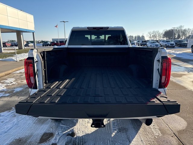 Used 2021 GMC Sierra 3500 Denali w/ Denali Ultimate Package image 16