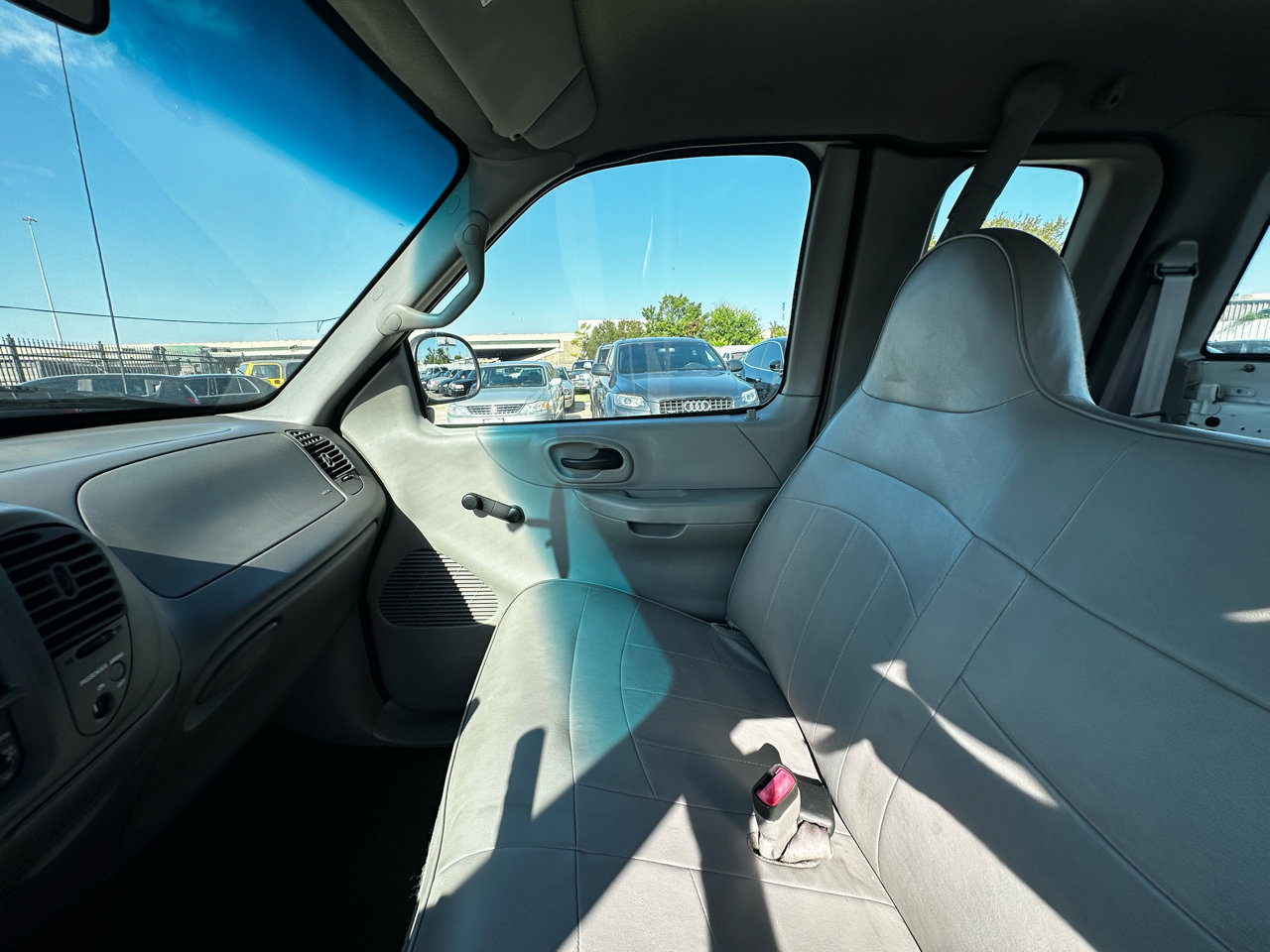 Used 1999 Ford F150 2WD SuperCab image 48