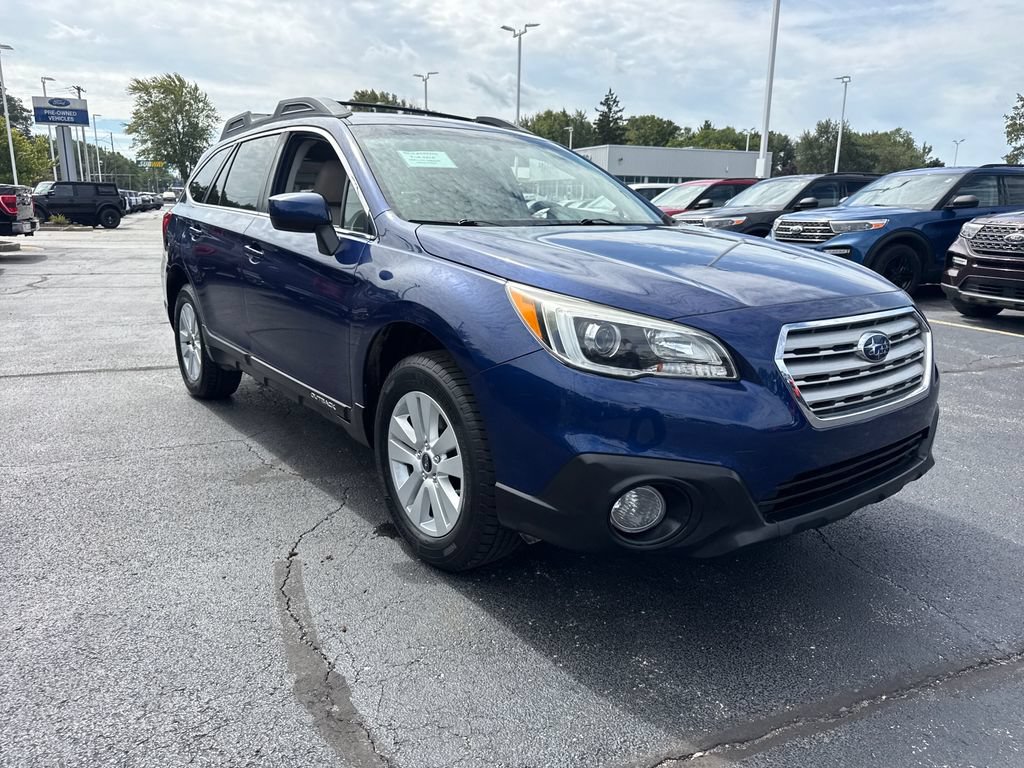 Used 2017 Subaru Outback 2.5i Premium AWD/4WD image 4