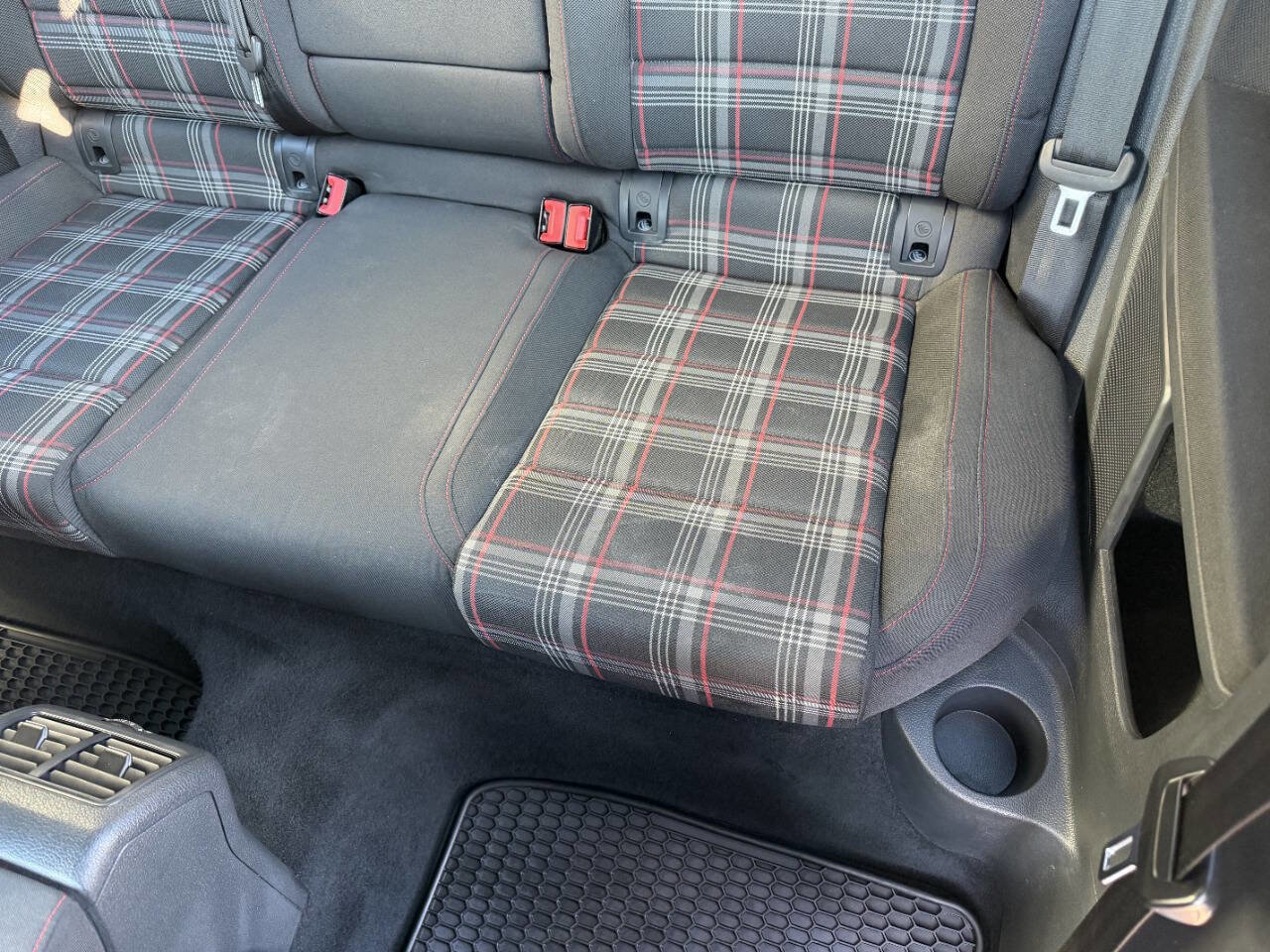 Used 2016 Volkswagen GTI S FWD image 19