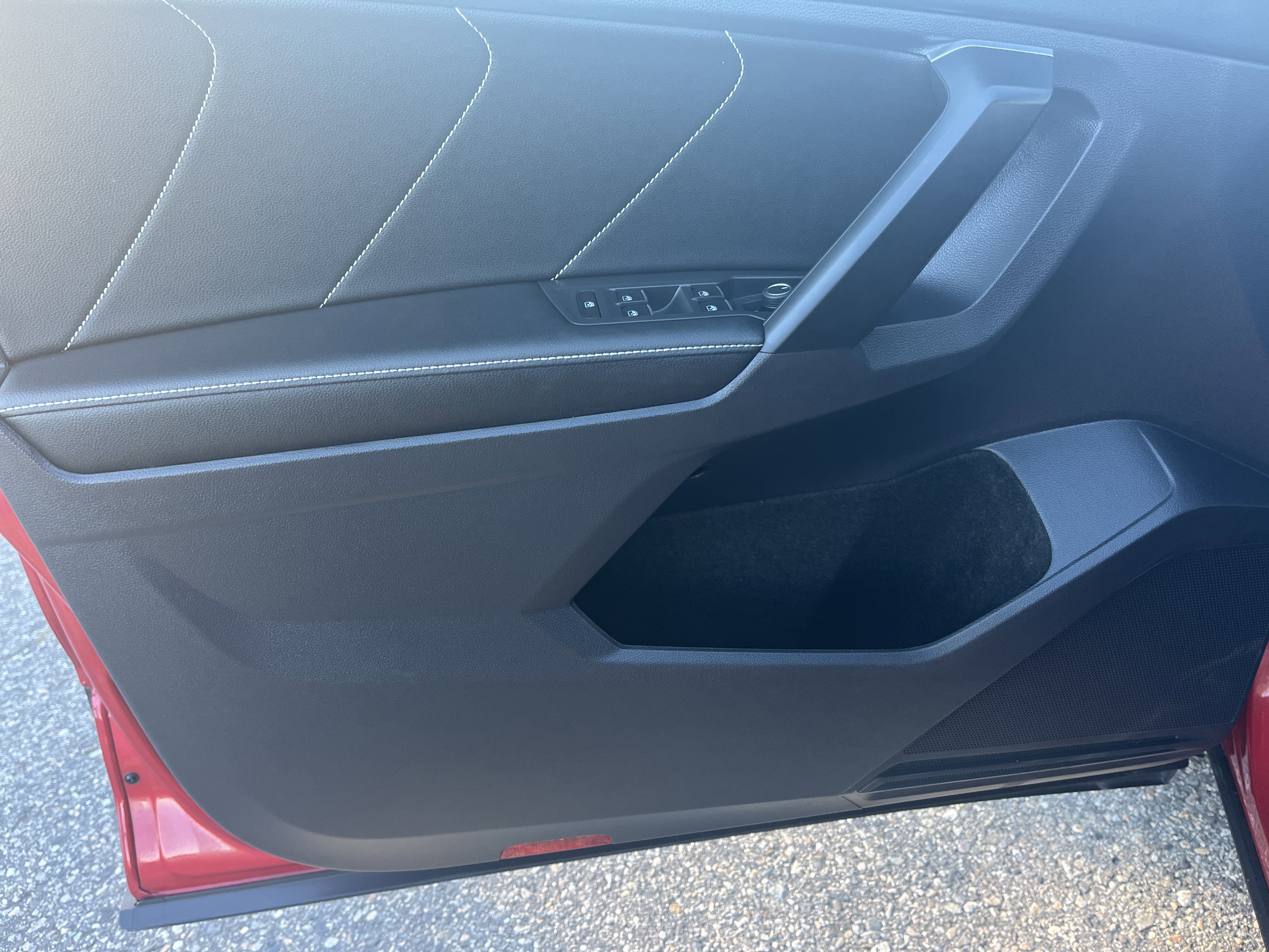 Used 2023 Volkswagen Tiguan SE image 15