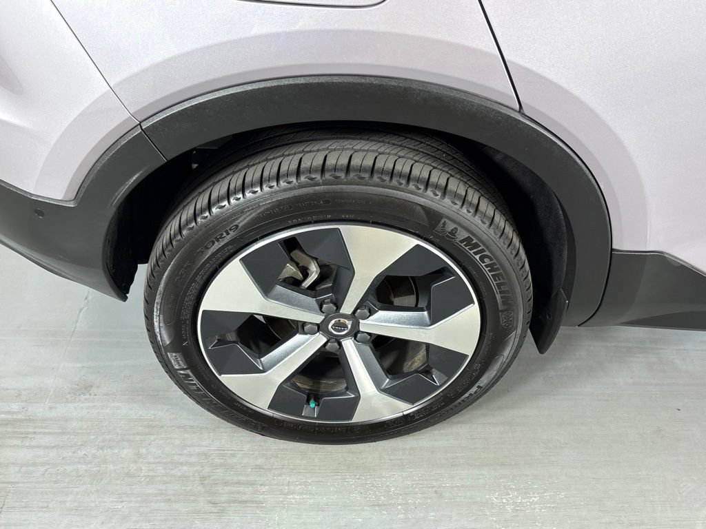Used 2026 Volvo XC40 B5 Plus AWD/4WD image 10