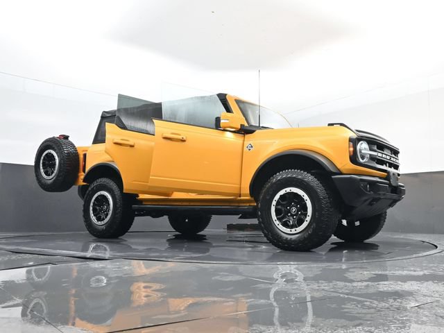 Used 2022 Ford Bronco Outer Banks w/ Sasquatch Package AWD/4WD image 32