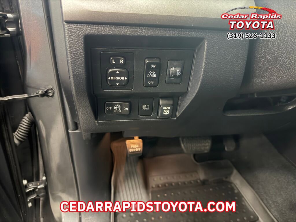 Used 2020 Toyota Tundra SR5 image 9