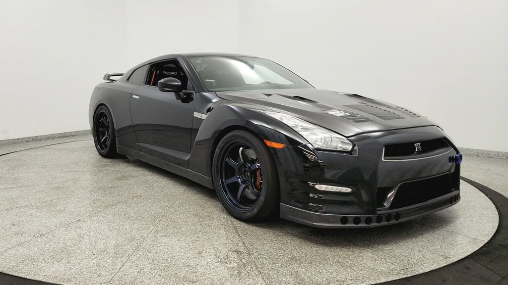 Used 2014 Nissan GT-R Black Edition AWD/4WD image 7