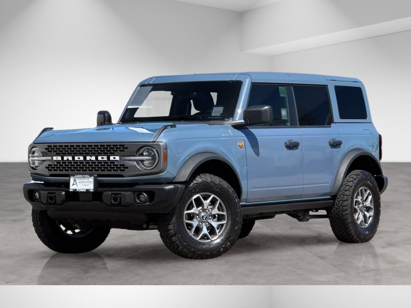 Used 2025 Ford Bronco Badlands AWD/4WD image 2