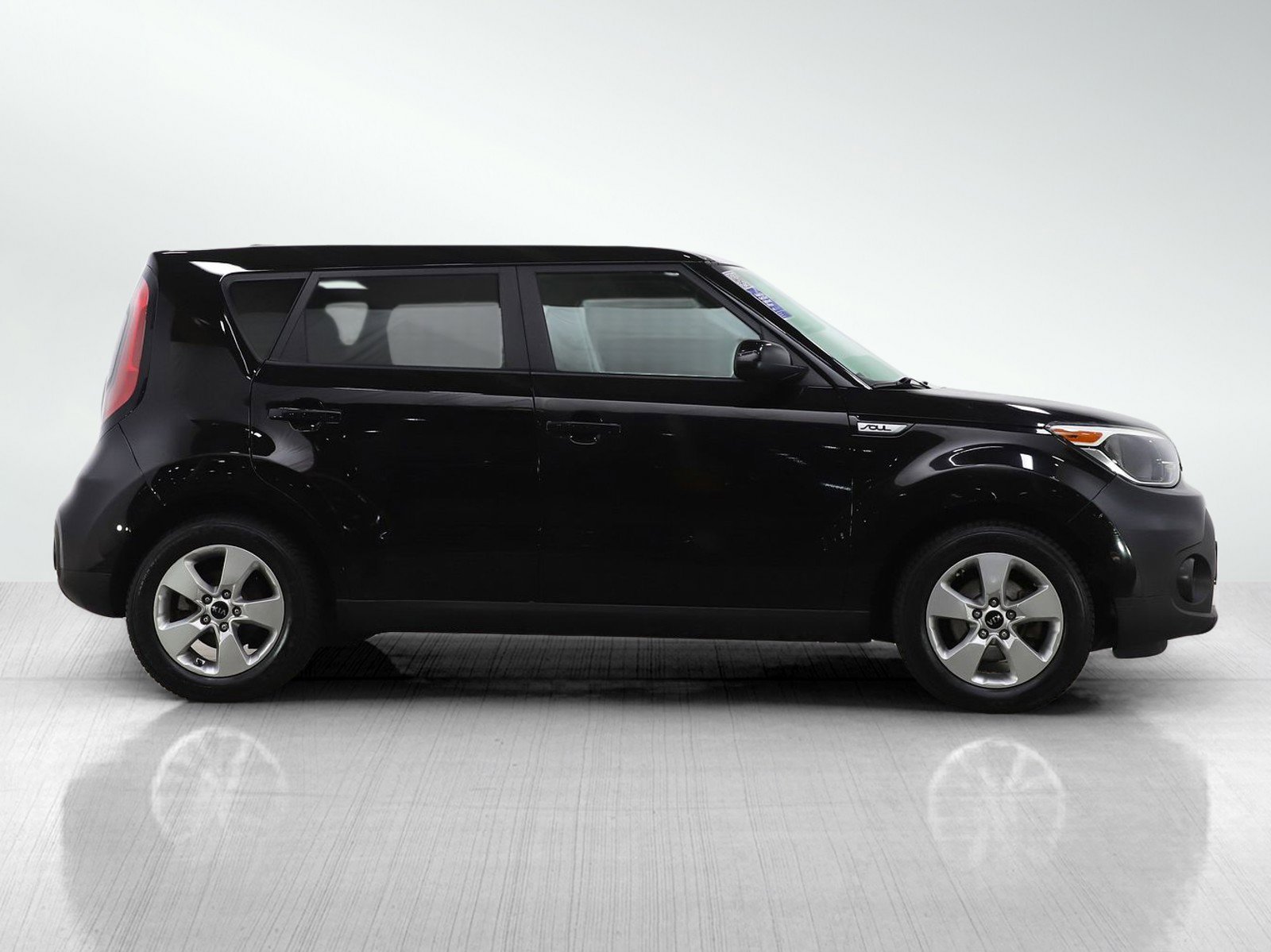 Used 2017 Kia Soul w/ Convenience Package FWD image 6