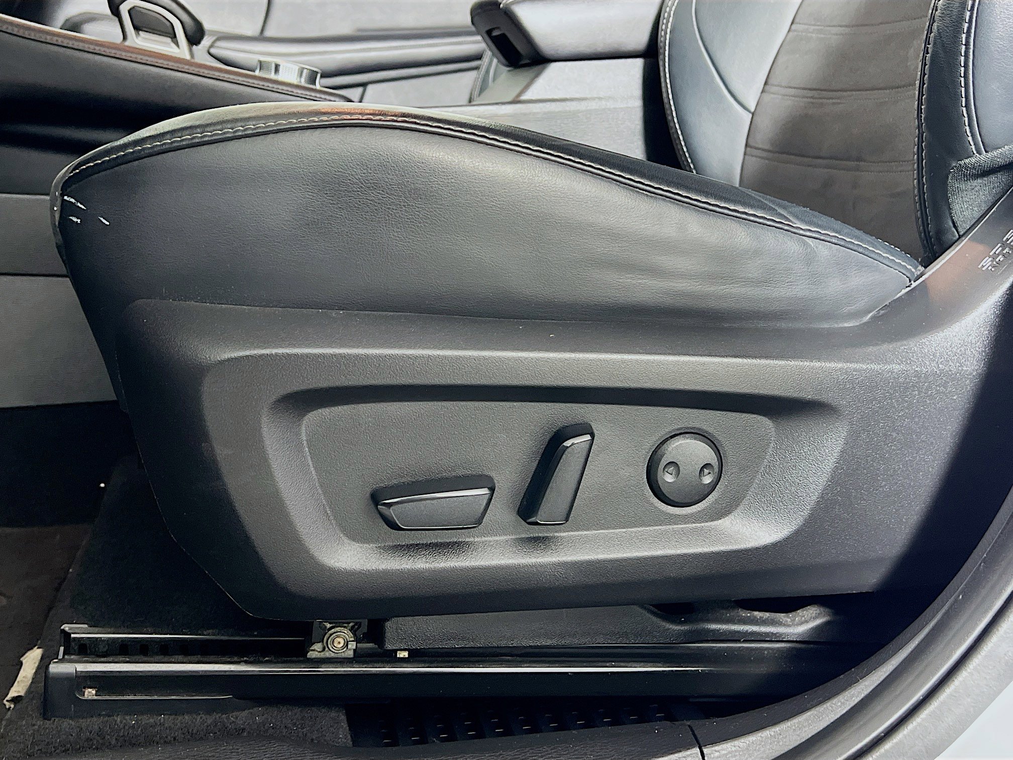 Used 2022 Mitsubishi Outlander SE image 21