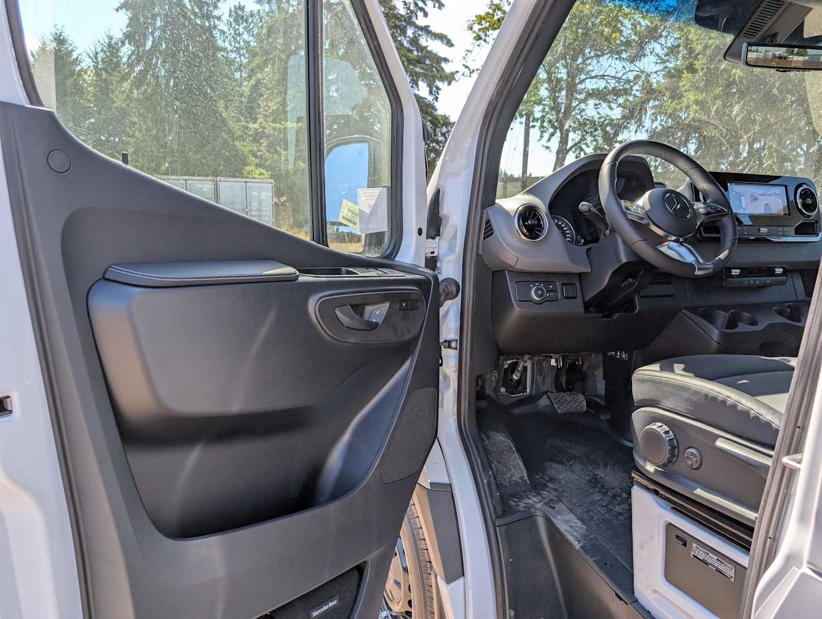 New 2026 Mercedes-Benz Sprinter 2500 image 23