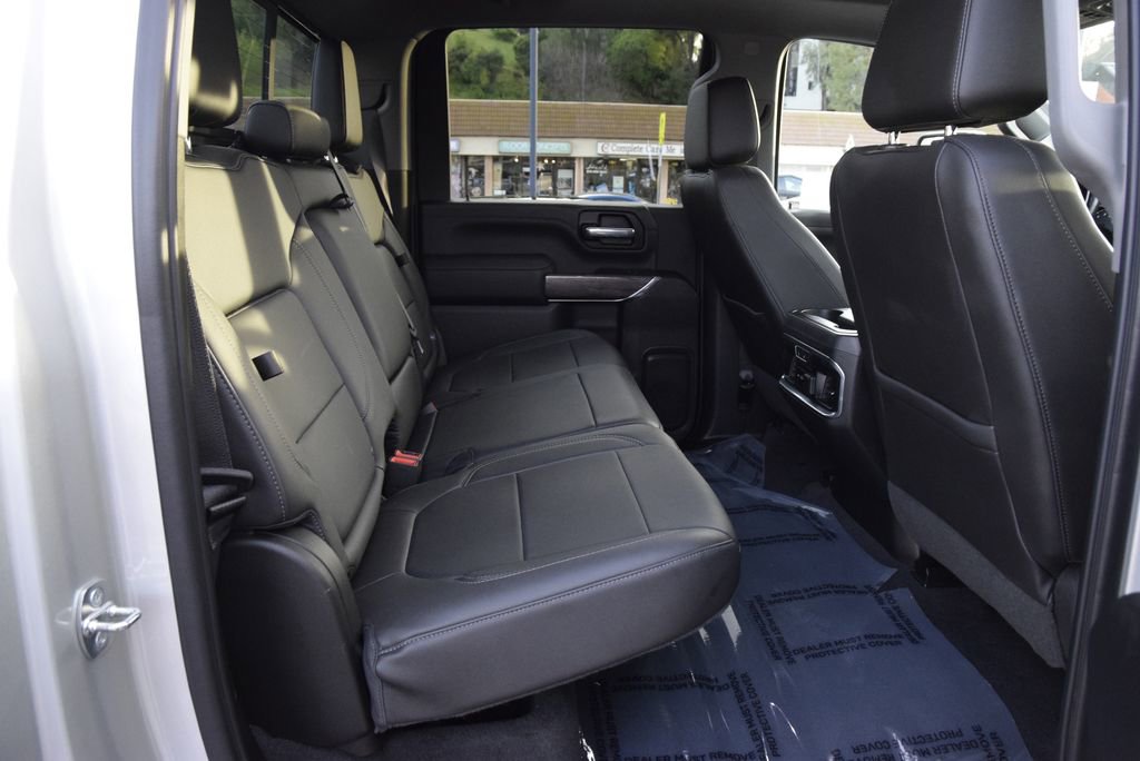 Used 2020 Chevrolet Silverado 2500 LTZ w/ LTZ Convenience Package image 18