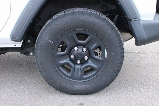 Used 2024 Jeep Wrangler Sport image 32