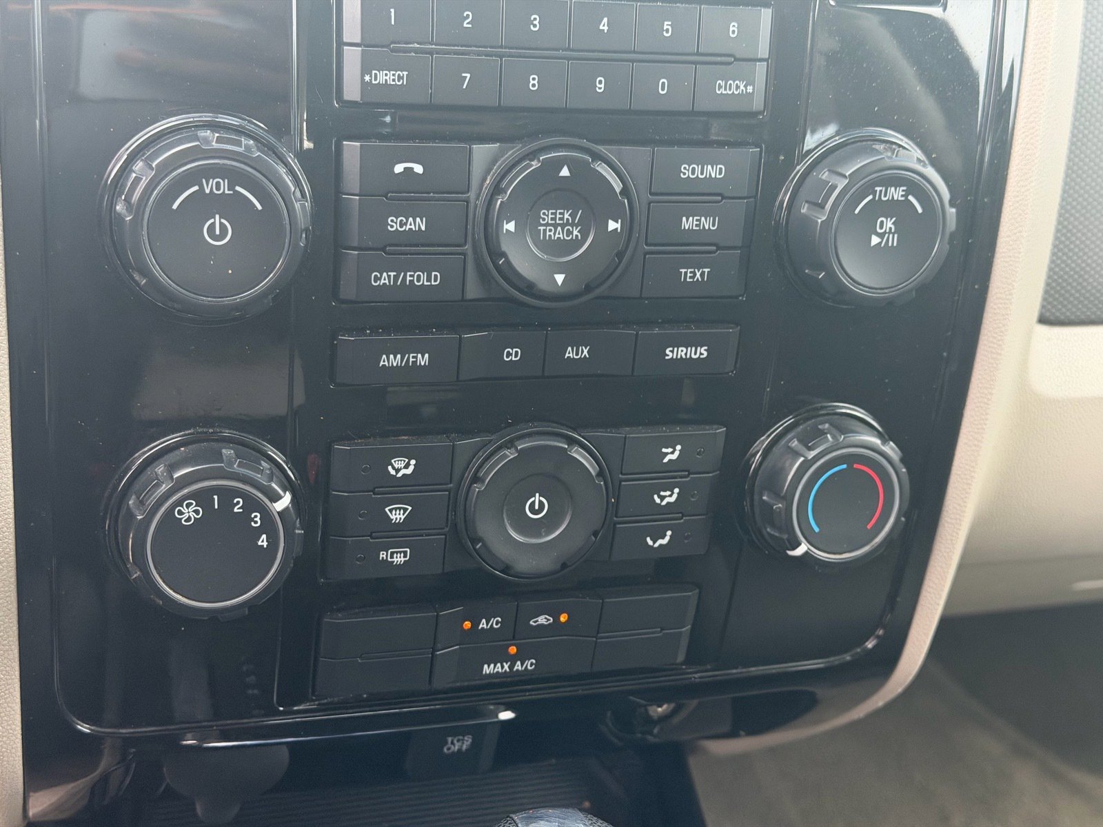 Used 2011 MAZDA Tribute i Sport AWD/4WD image 23