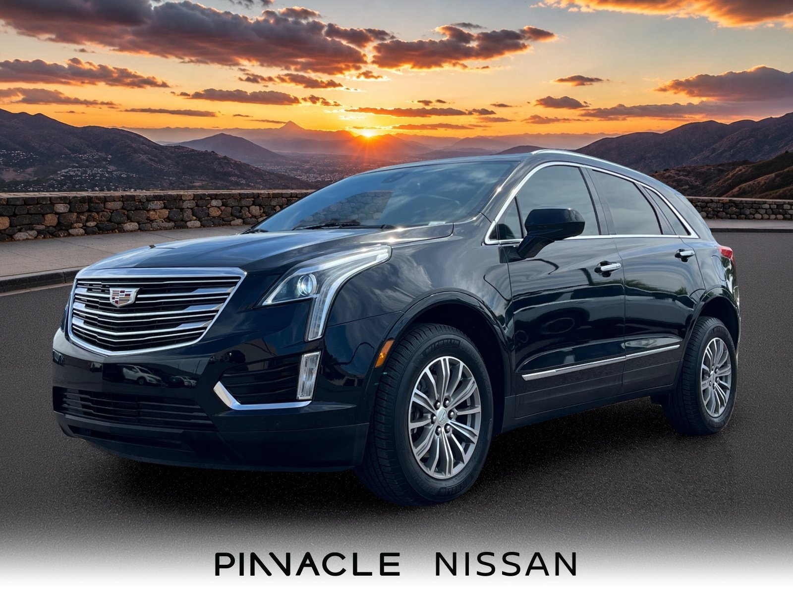 Used 2019 Cadillac XT5 Luxury FWD image 1