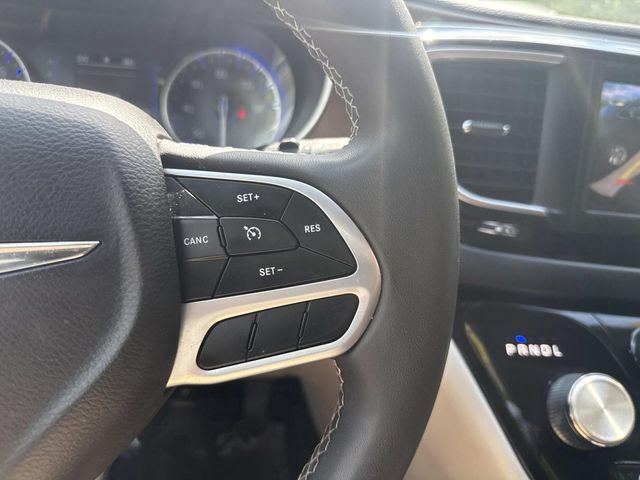 Used 2023 Chrysler Voyager LX FWD image 28