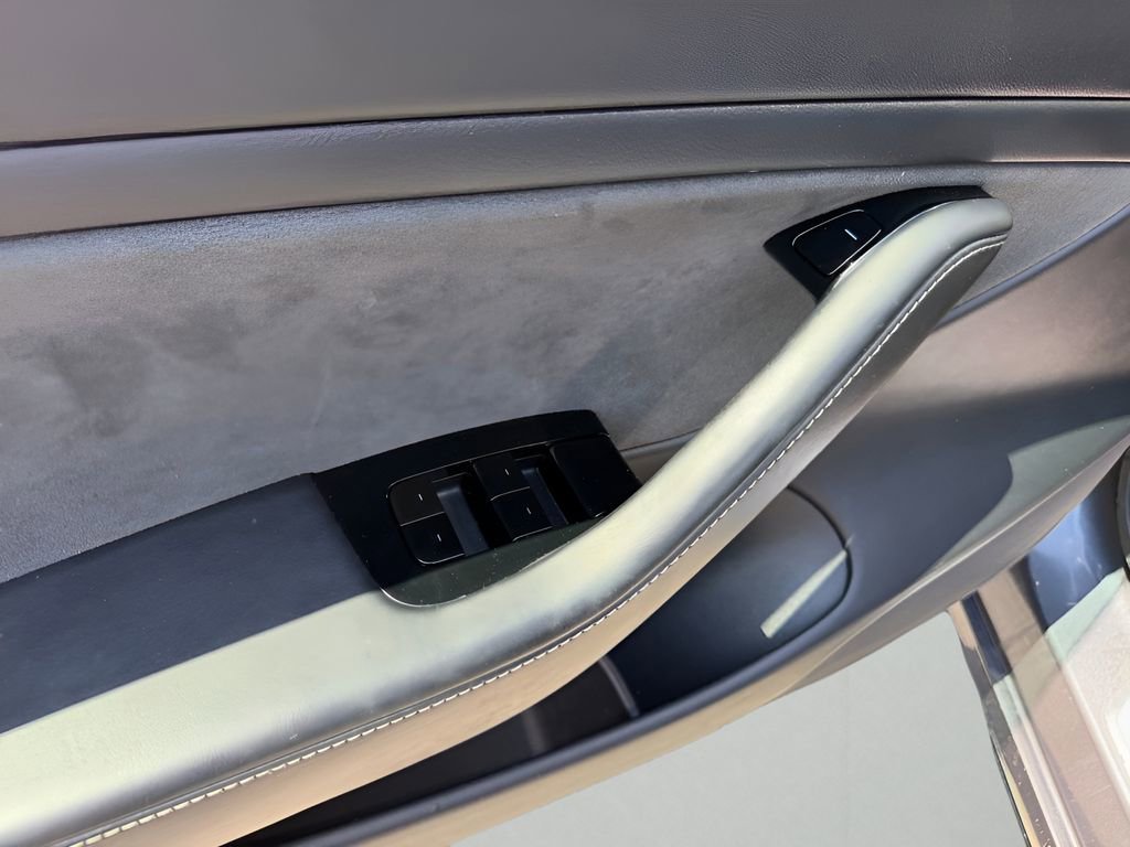Used 2020 Tesla Model 3 Performance AWD/4WD image 16