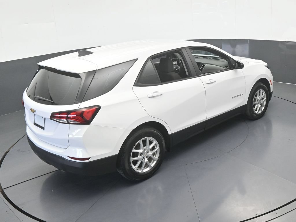 Used 2024 Chevrolet Equinox LS FWD image 45