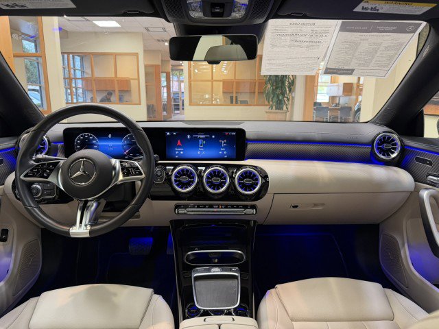 Used 2025 Mercedes-Benz CLA 250 image 8