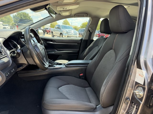 Used 2019 Toyota Camry LE FWD image 22