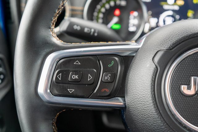 Used 2023 Jeep Wrangler Unlimited Sahara AWD/4WD image 20