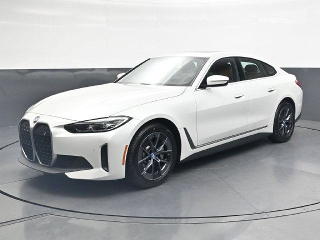 Certified 2024 BMW i4 eDrive35 w/ Premium Package RWD image 10