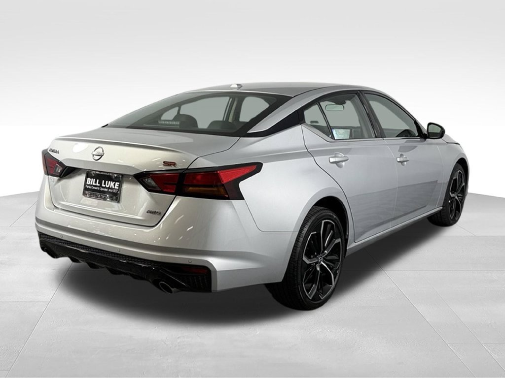 Used 2025 Nissan Altima 2.5 SR AWD/4WD image 10