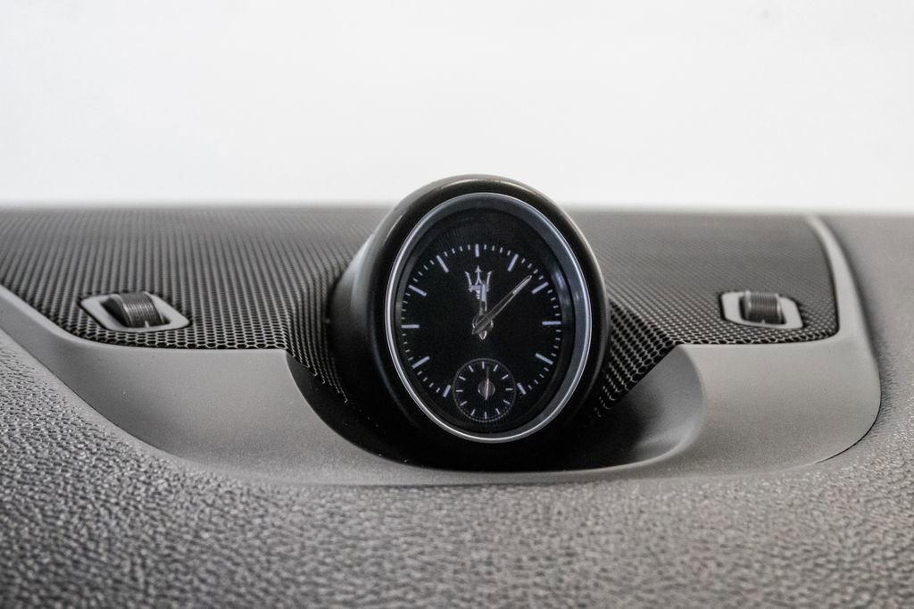 Used 2022 Maserati Levante GT image 17