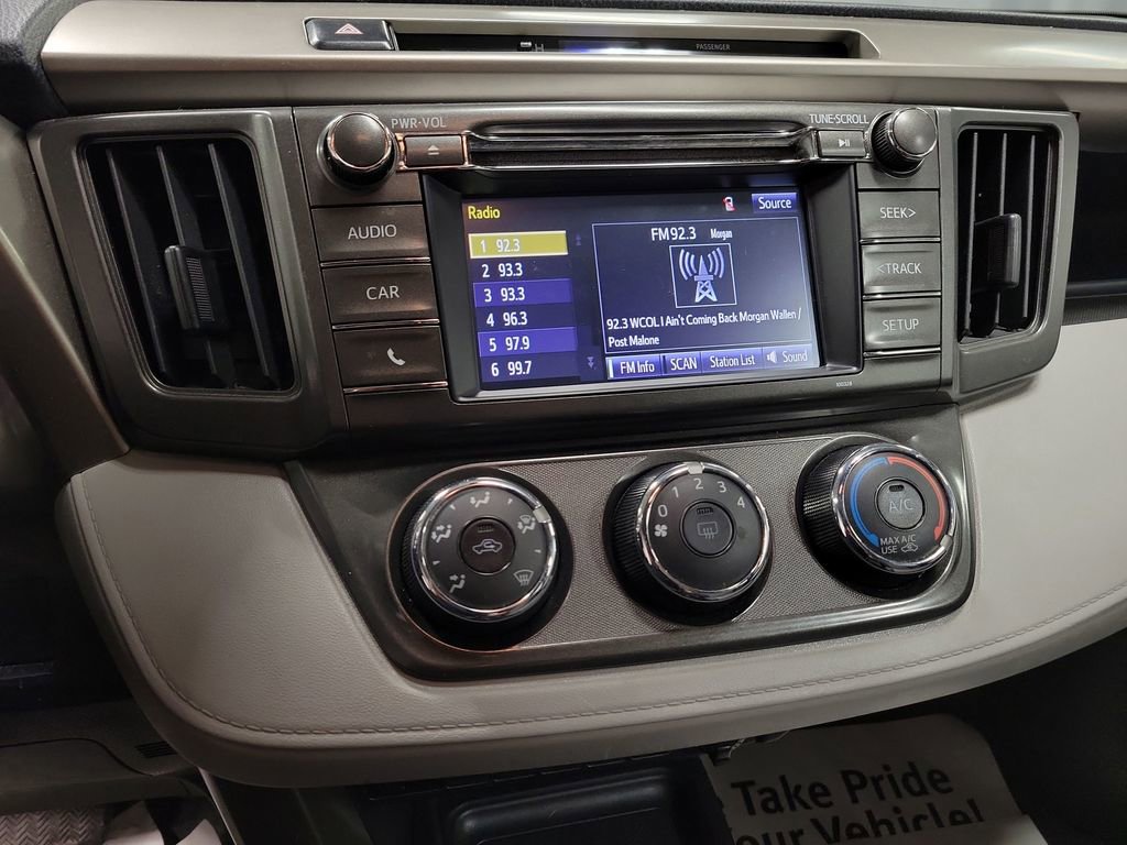 Used 2015 Toyota RAV4 LE image 14