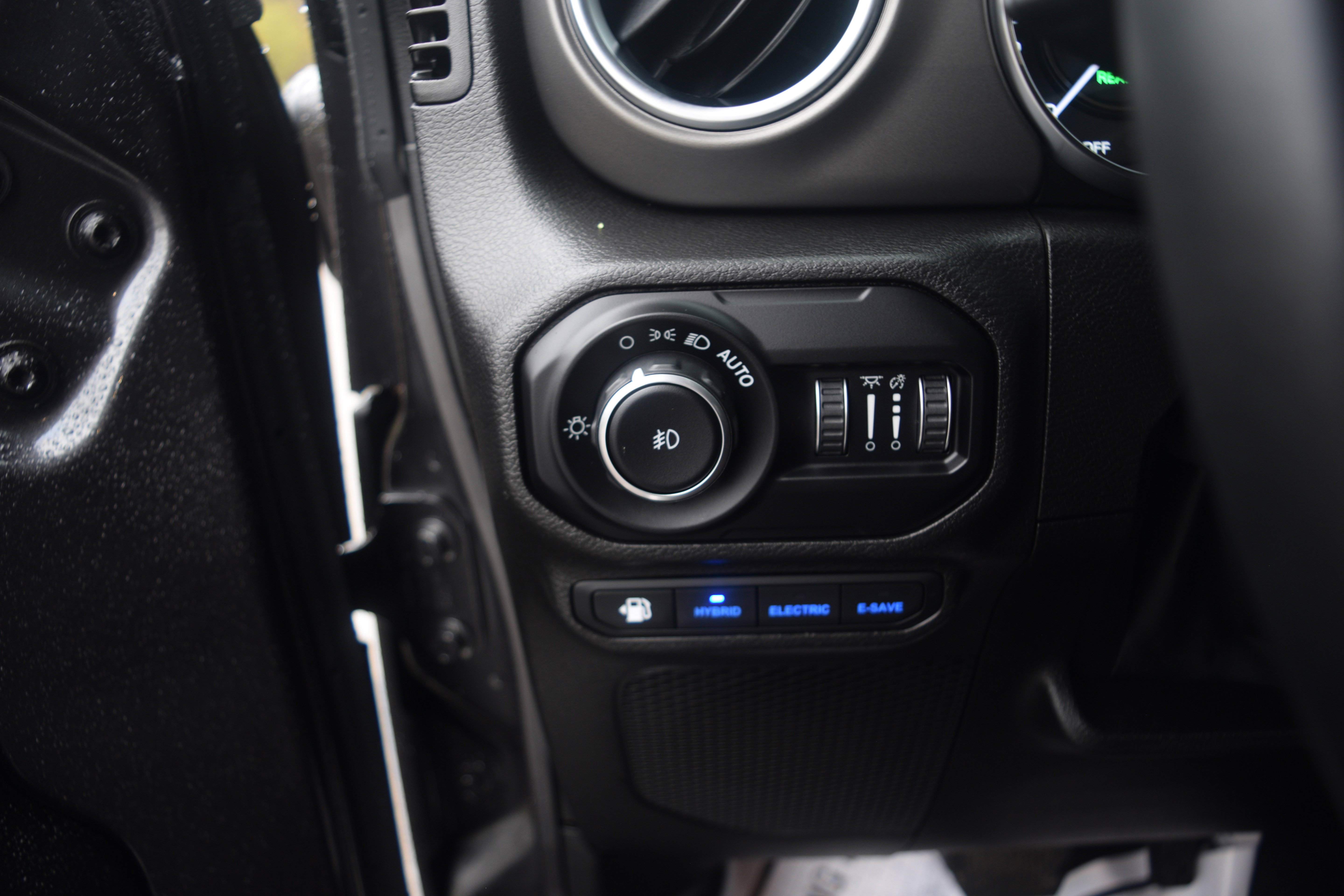 Used 2022 Jeep Wrangler Unlimited Rubicon 4xe w/ Steel Bumper Group image 7