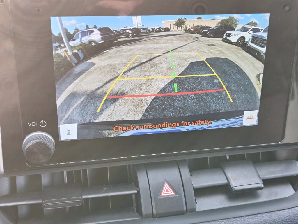 Used 2025 Toyota RAV4 LE AWD/4WD image 16
