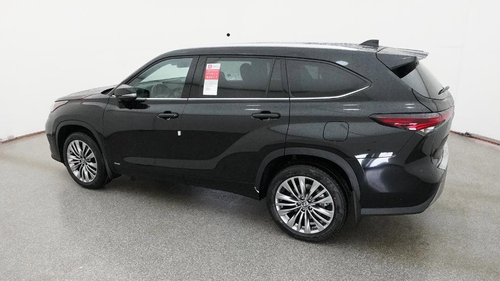 New 2026 Toyota Highlander Platinum AWD/4WD image 4