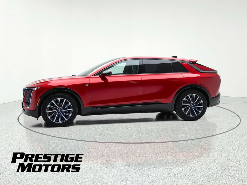 Used 2024 Cadillac Lyriq Sport AWD/4WD image 4