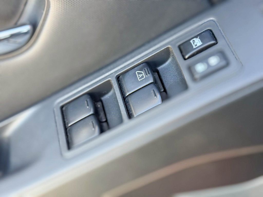 Used 2024 Nissan Frontier SV w/ SV Convenience Package image 18