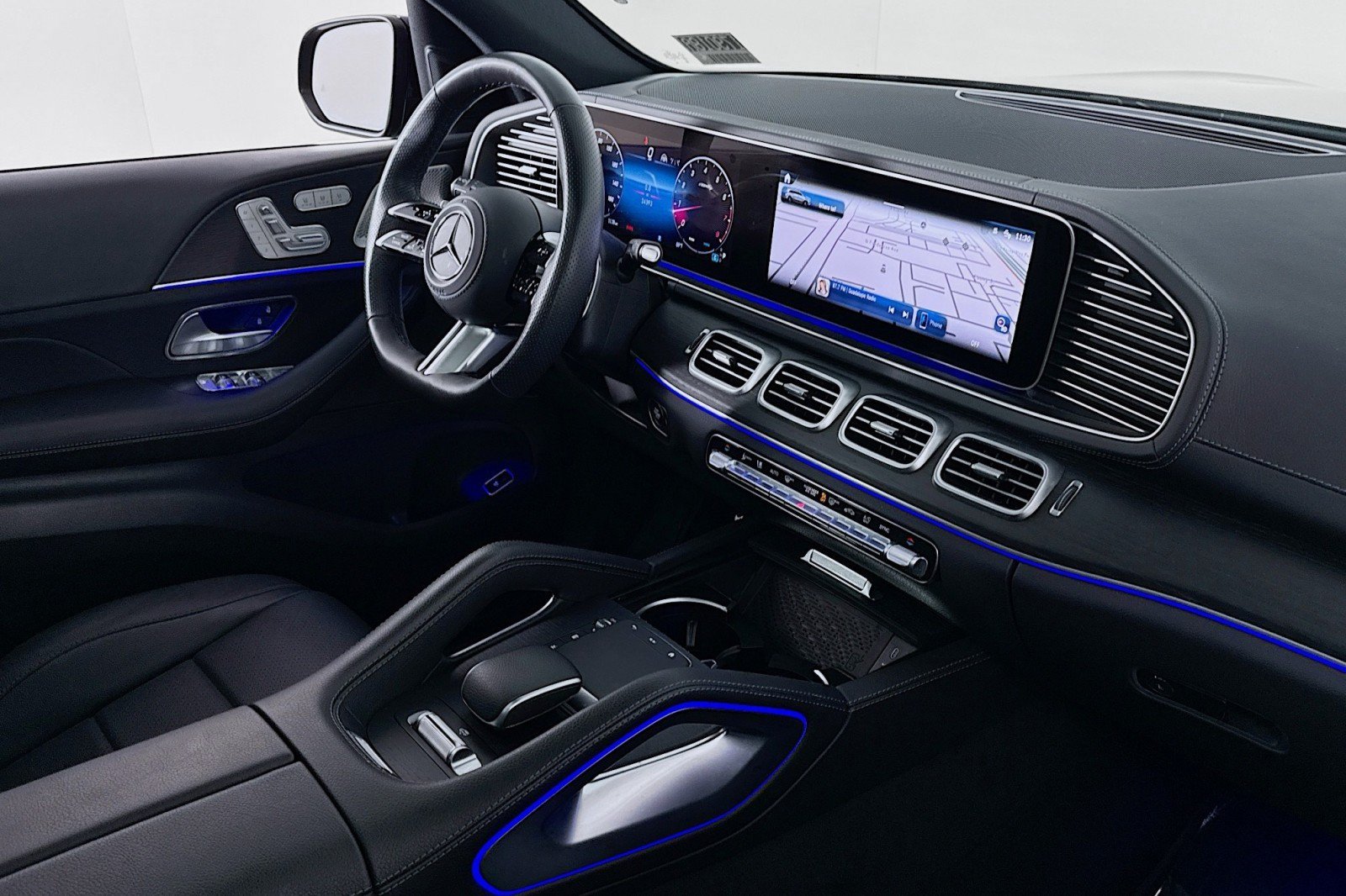 Certified 2025 Mercedes-Benz GLS 450 4MATIC image 18