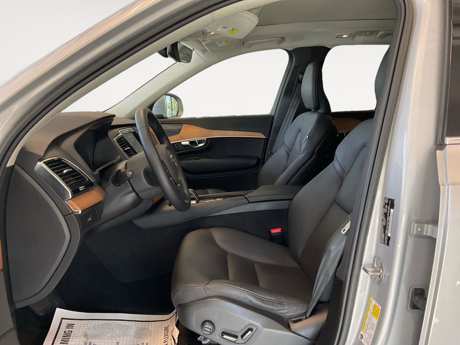 Used 2023 Volvo XC90 B6 Plus w/ Protection Package AWD/4WD image 9