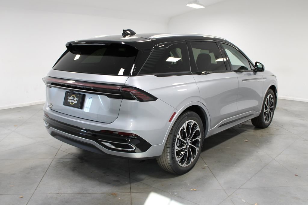 New 2026 Lincoln Nautilus Reserve image 8