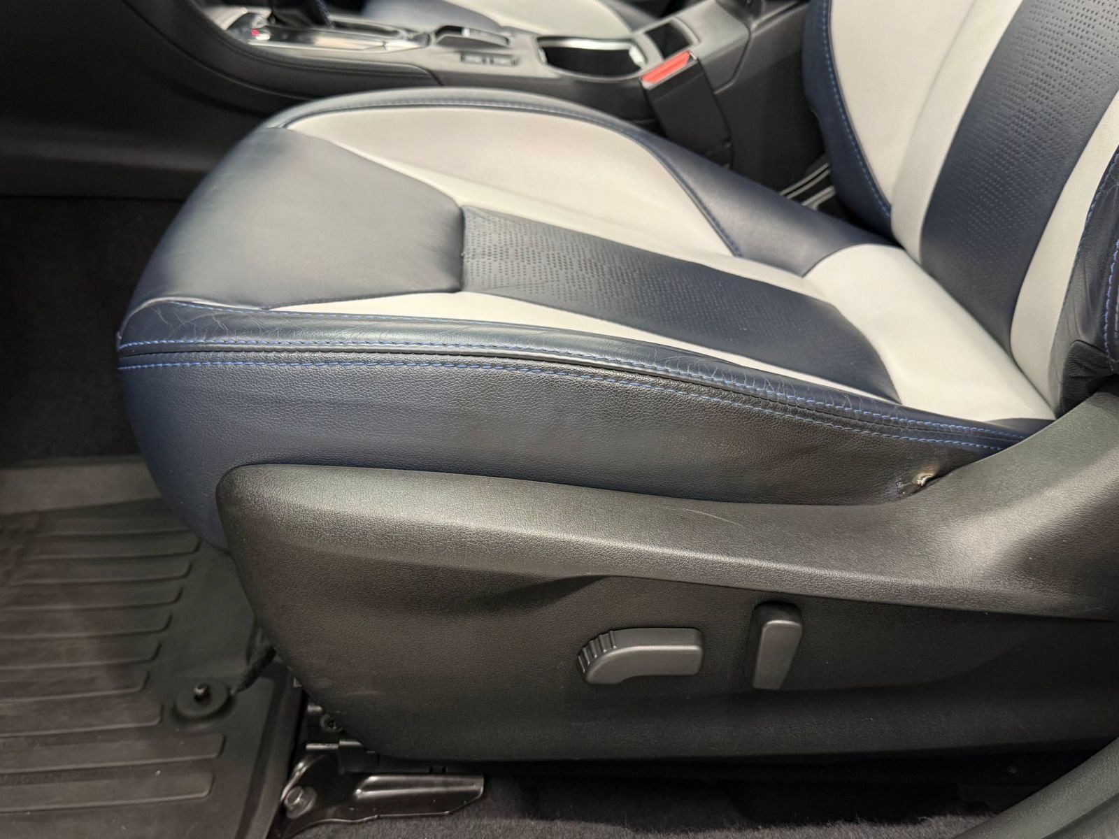 Used 2021 Subaru Crosstrek Hybrid w/ Moonroof Package w/Navigation AWD/4WD image 12