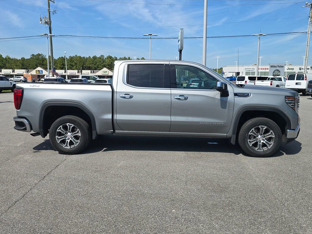 Used 2025 GMC Sierra 1500 SLT image 2