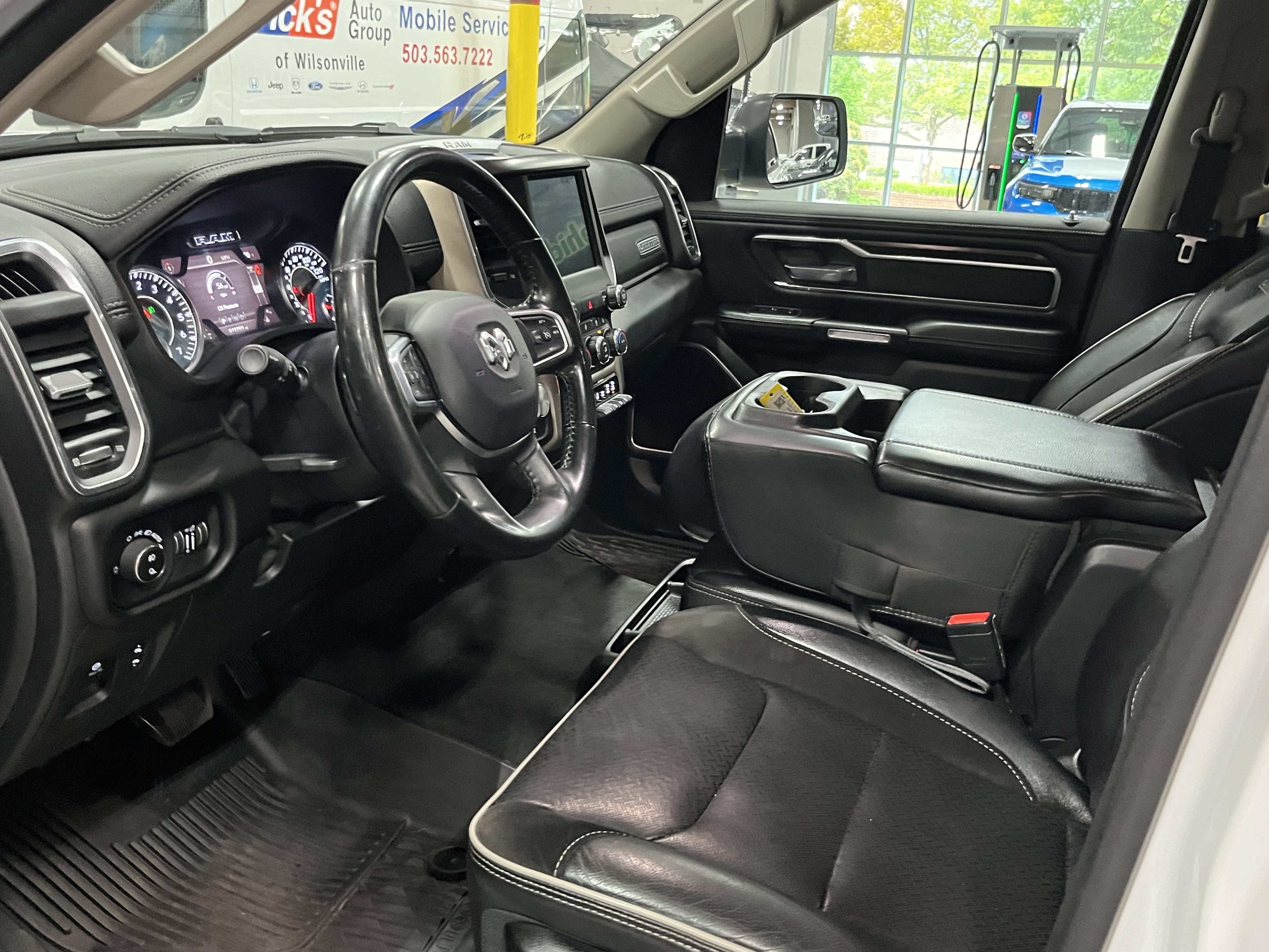 Used 2022 RAM 1500 Laramie AWD/4WD image 12