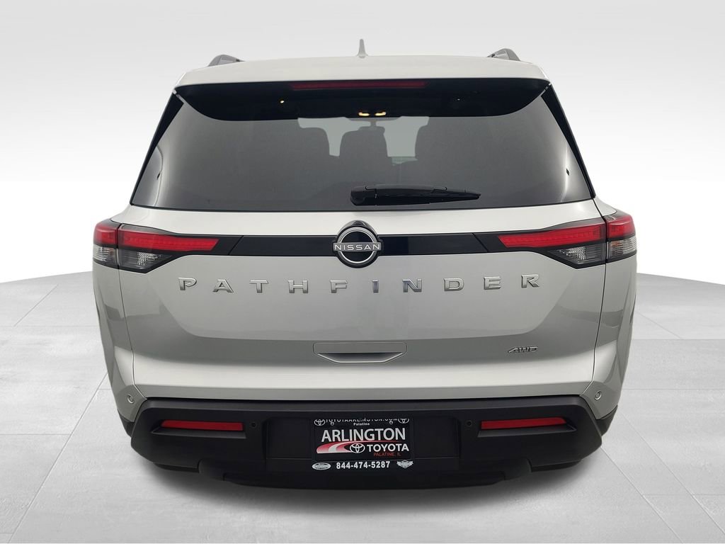 Used 2025 Nissan Pathfinder SV image 5