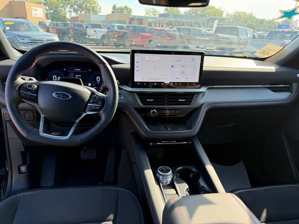 Used 2025 Ford Explorer ST w/ Sun And Sound Package AWD/4WD image 10