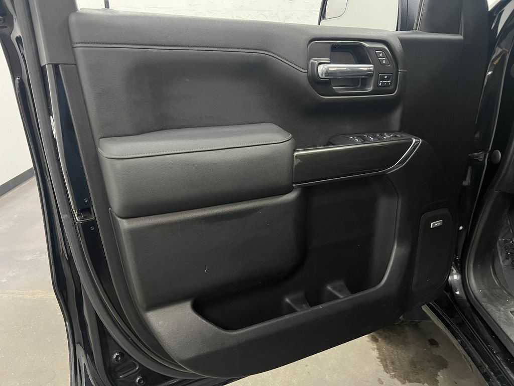 Used 2021 GMC Sierra 1500 AT4 w/ AT4 Preferred Package AWD/4WD image 13