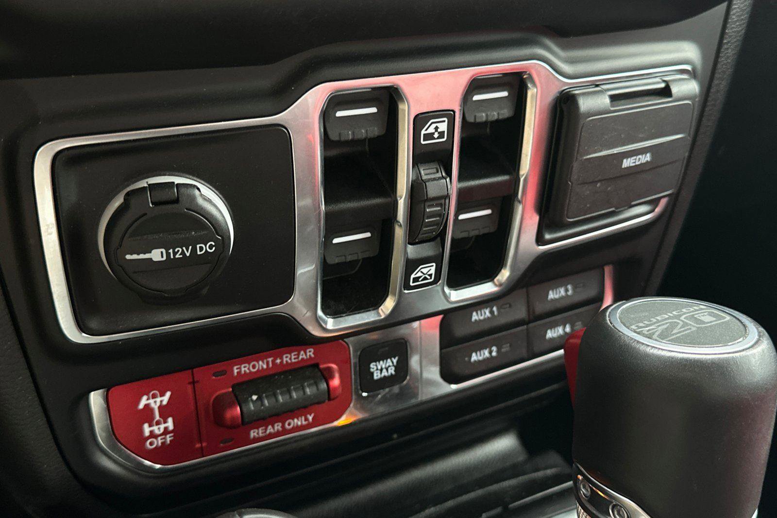 Used 2023 Jeep Wrangler Unlimited Rubicon 4xe image 34